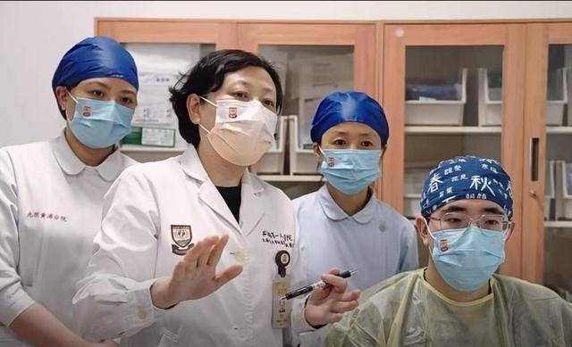 南丁格尔奖获奖者邢红：用一根导管为无数患者筑起“生命通道”